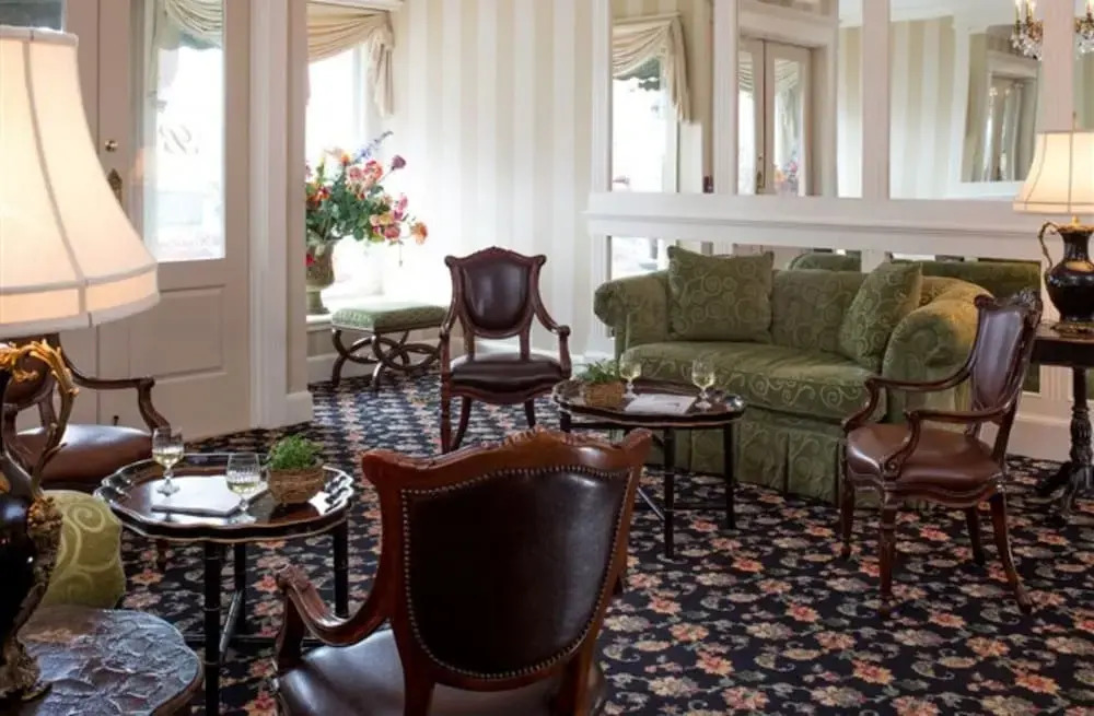 Belfast Bay Inn
