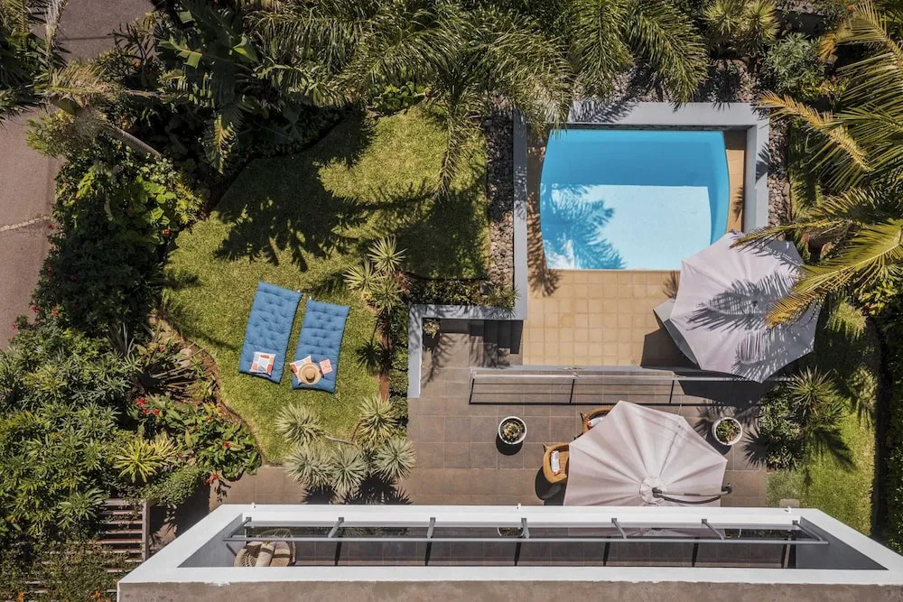 Pool, Garden and sea View - Villa Hibiscus
