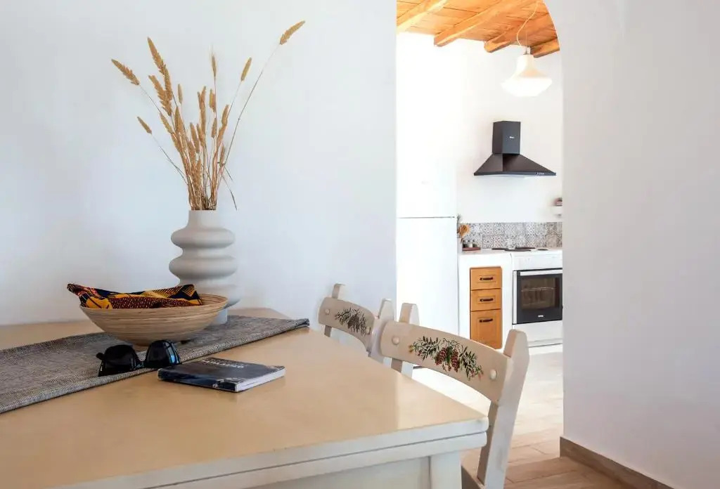 Rosemary Residence in Ampelas. 3 bedroom house