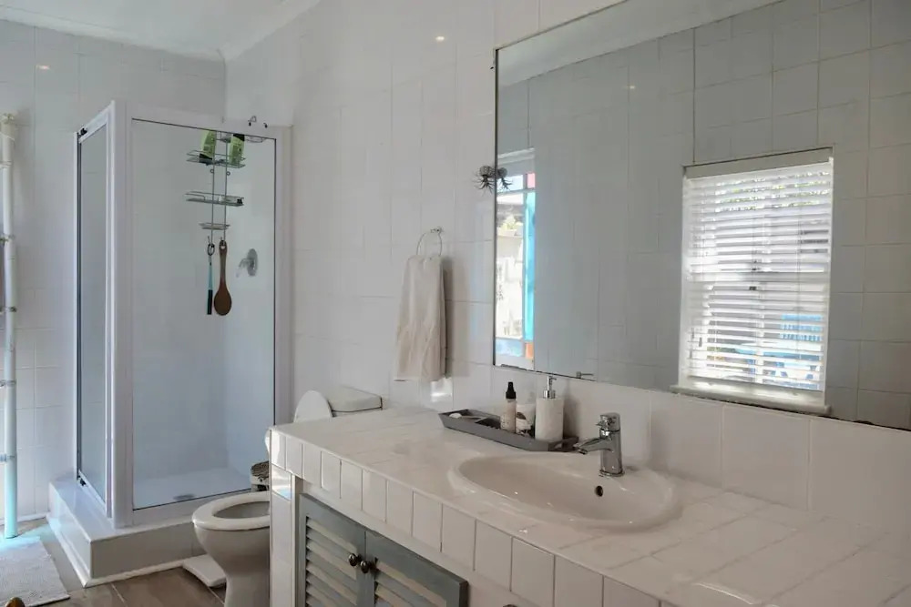 2 Bedroom Home With Private Garden