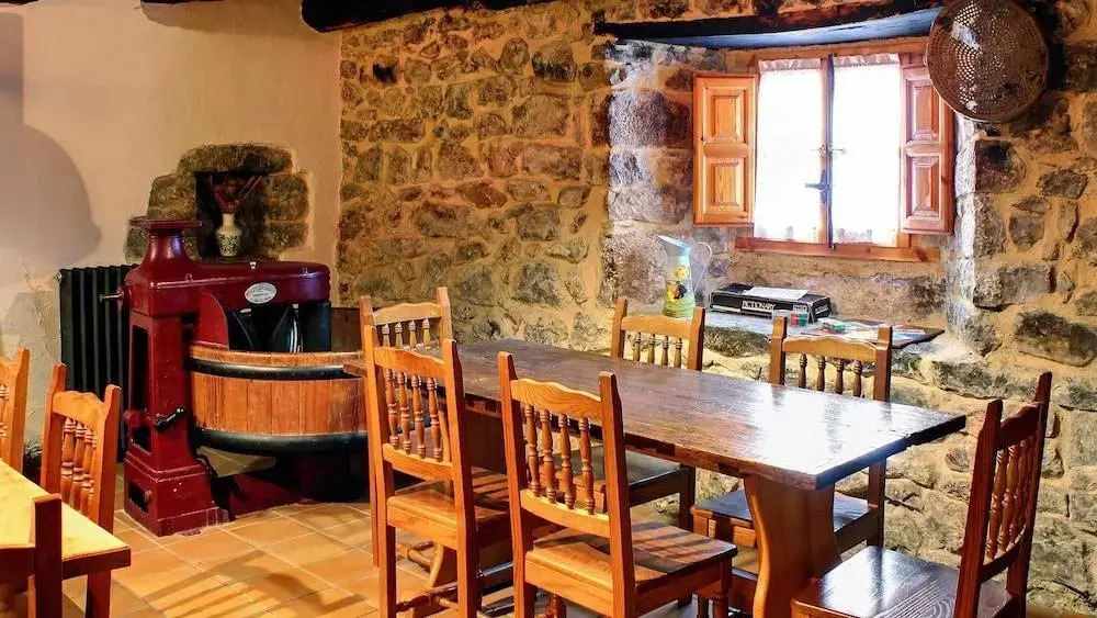 Casa Rural Susaron
