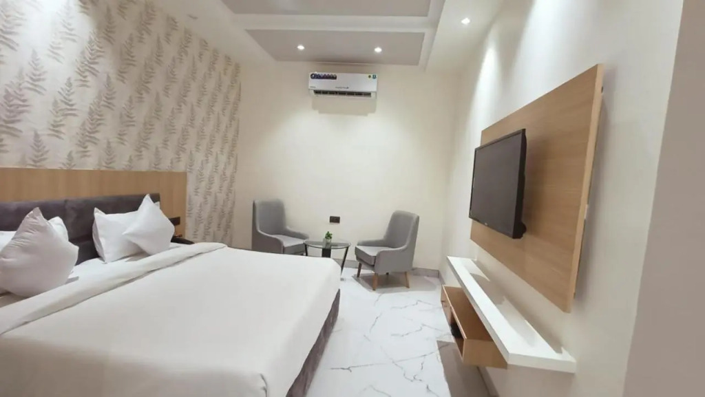 Hotel Amber Continental