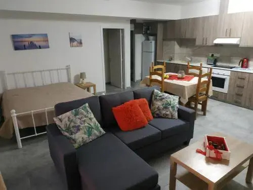 Adonis Apartment