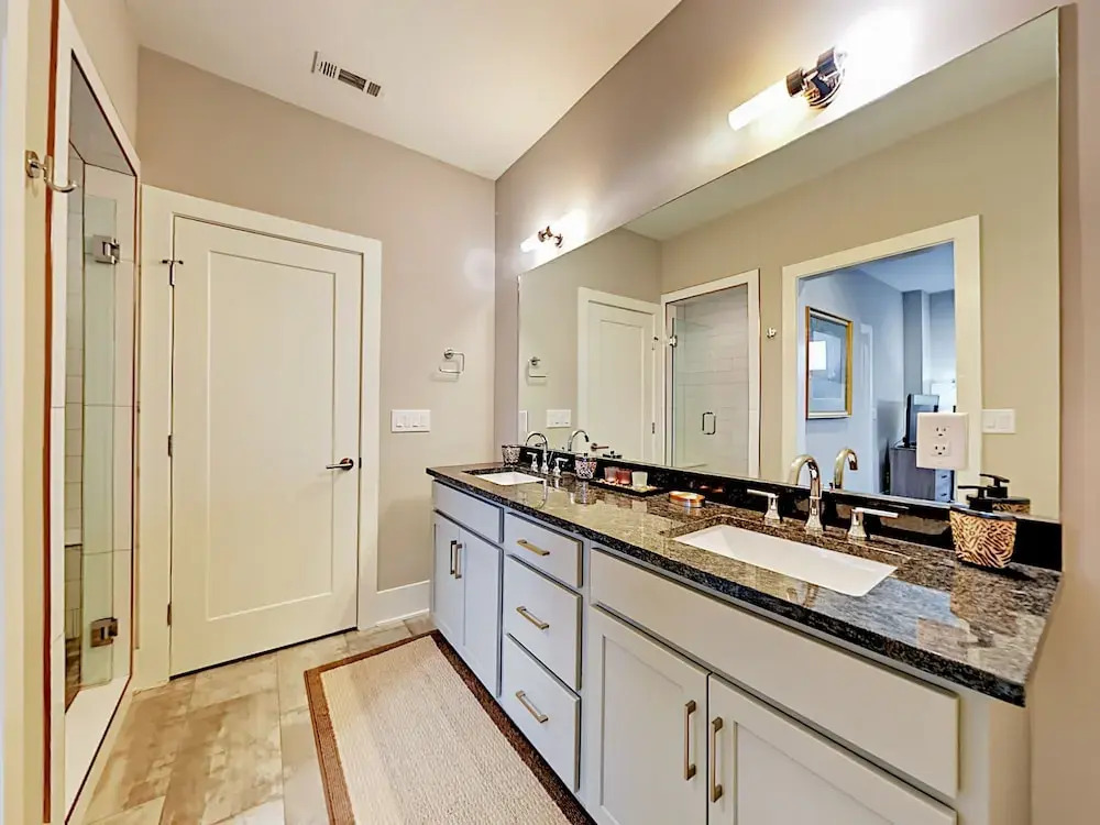 2003 Beech Ave Townhouse 3 Bedrooms 3.5 Bathrooms Townhouse