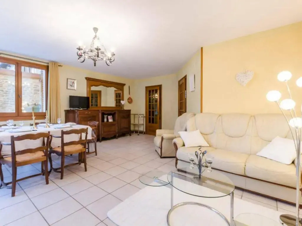 Gîte Balnot-sur-Laignes, 3 pièces, 6 personnes - FR-1-543-15