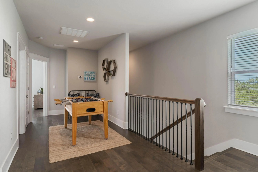 374 Gulfview Circle