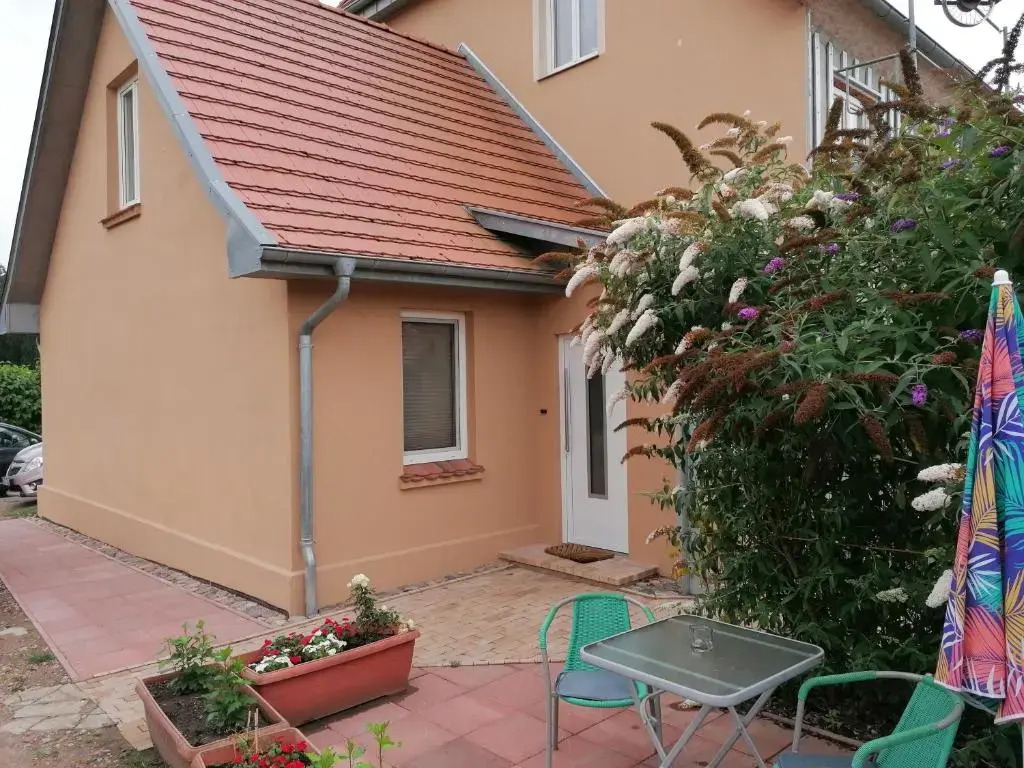 Am Jungfernteich mit Terrasse, Parkplatz, Kajak - ABC279