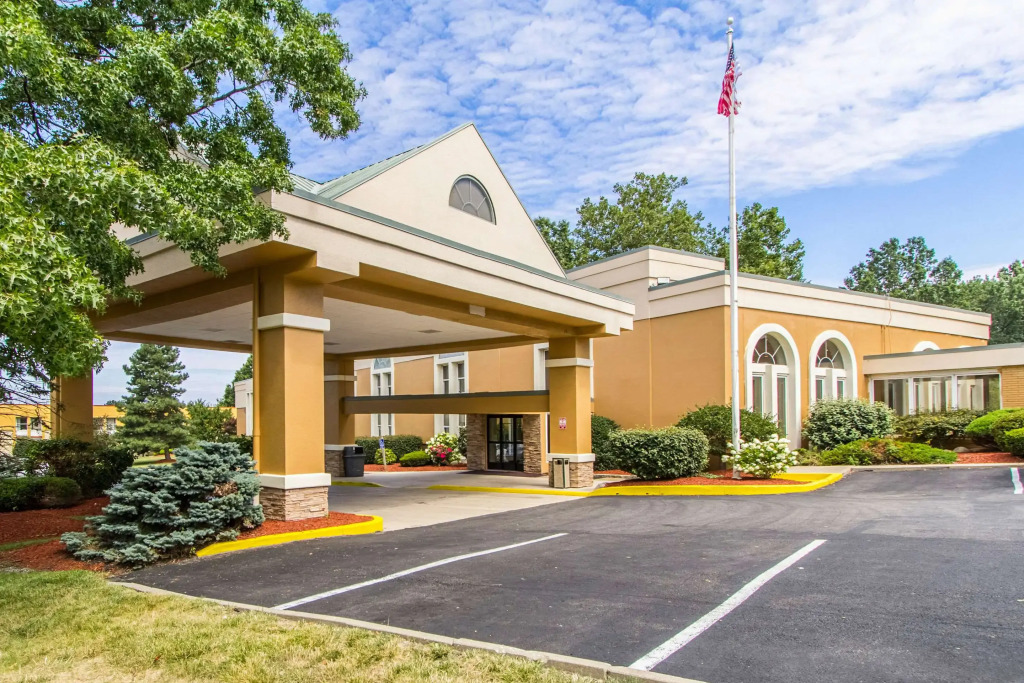 GreenRidge Hotel