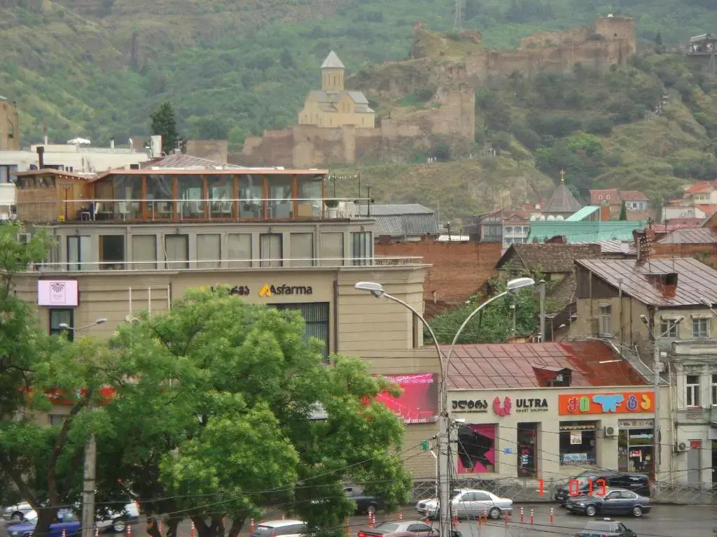 Avlabari Metro Apartments