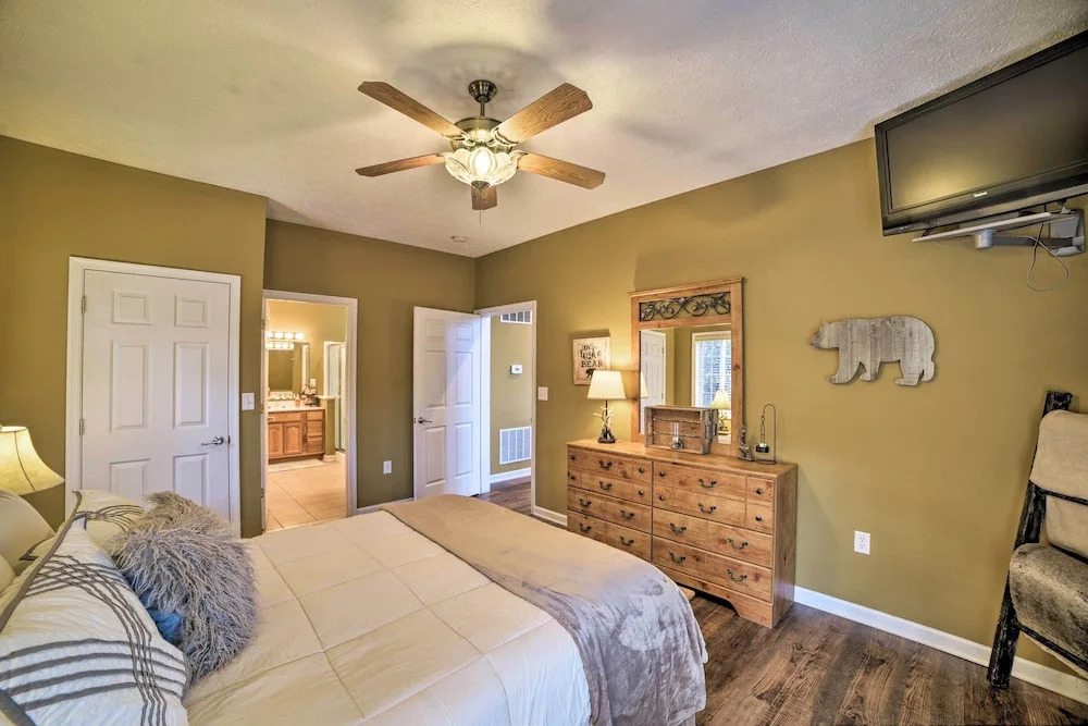 Family-friendly Massanutten Home w/ Slope Views!