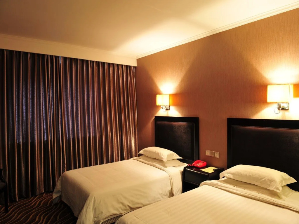 Qianyuan Enriching Hotel