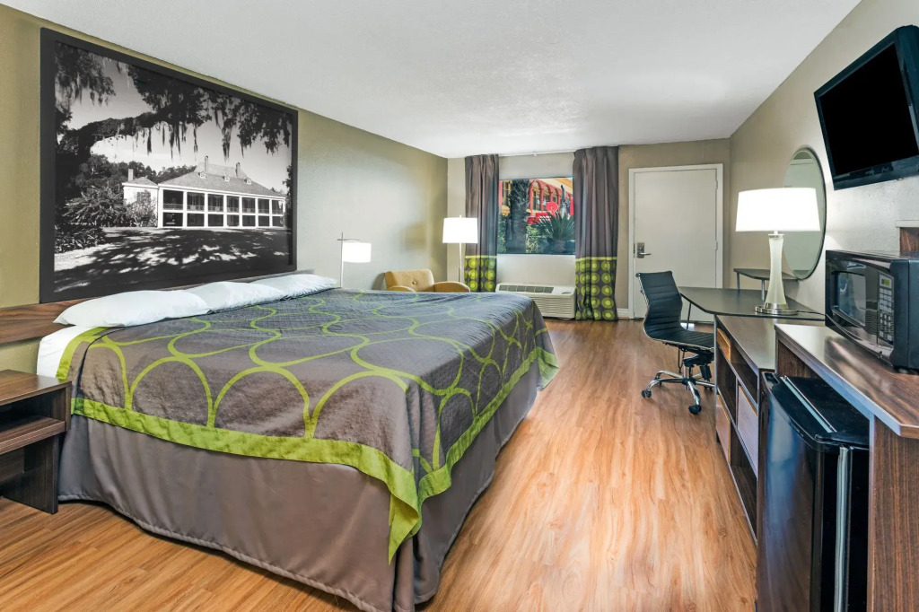 Studio 6 Suites Opelousas, LA