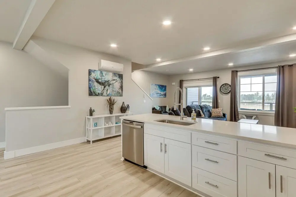 Columbia River Views: Spacious Hammond Getaway!