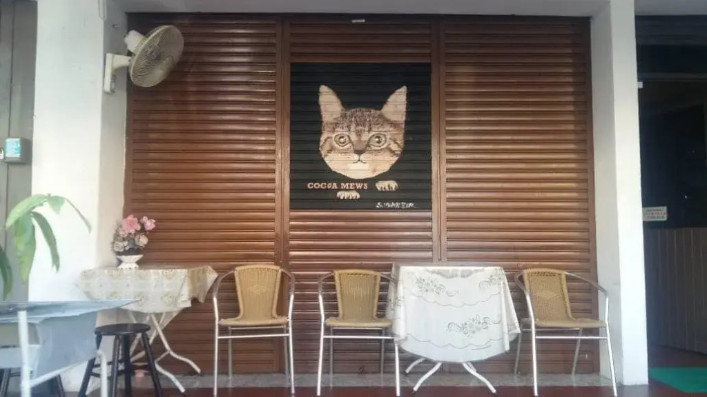 Cocoa Mews Cafe and Homestay