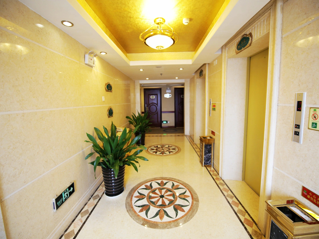 Vienna Hotel Nanning Train Station
