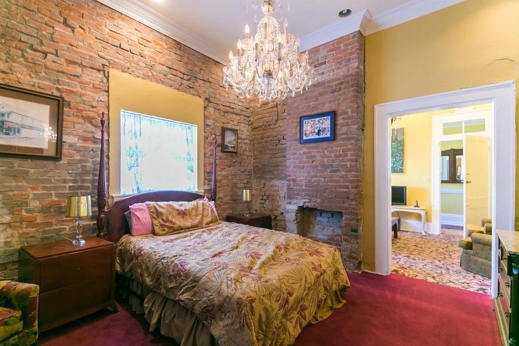 Mag's 940 Guest House