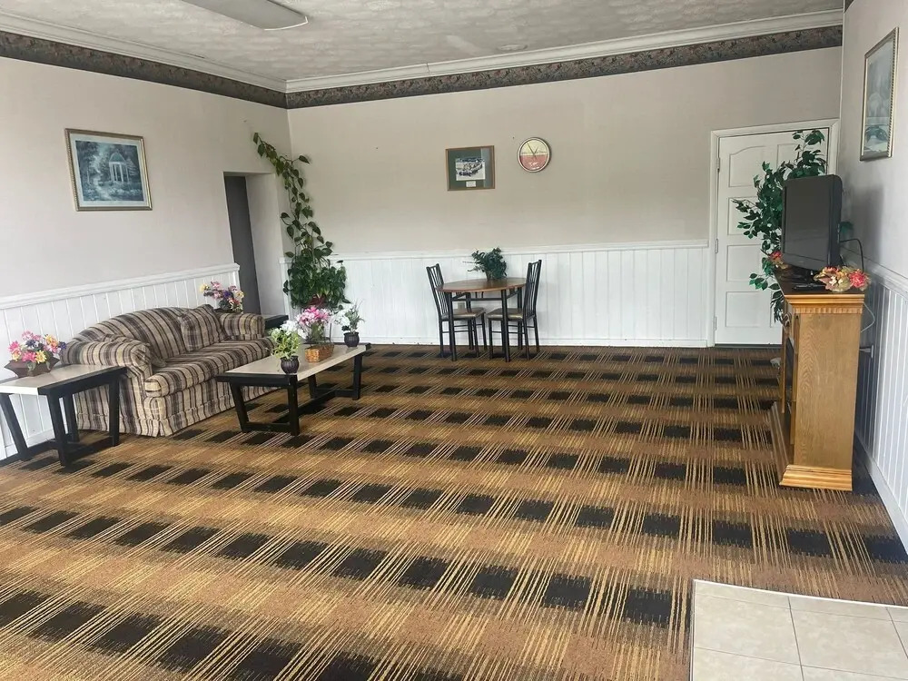 Knights Inn - Dillard