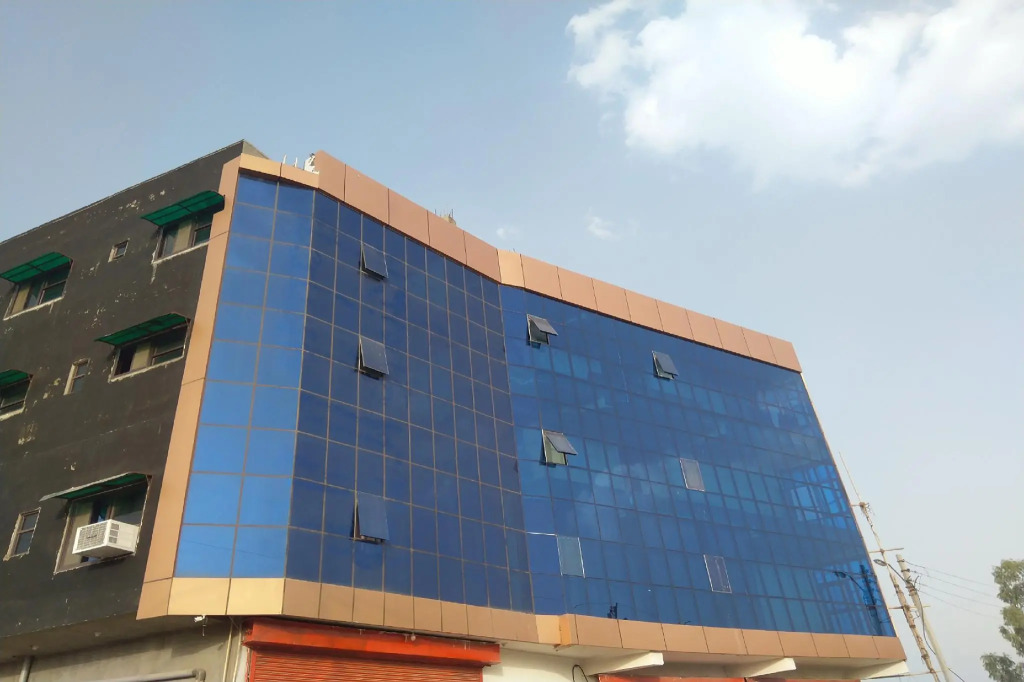 OYO 35661 Om Residency