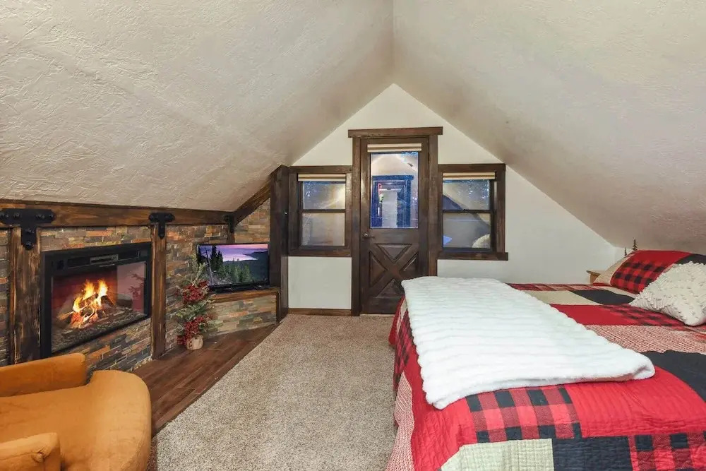 Tahoe Pines Cabin