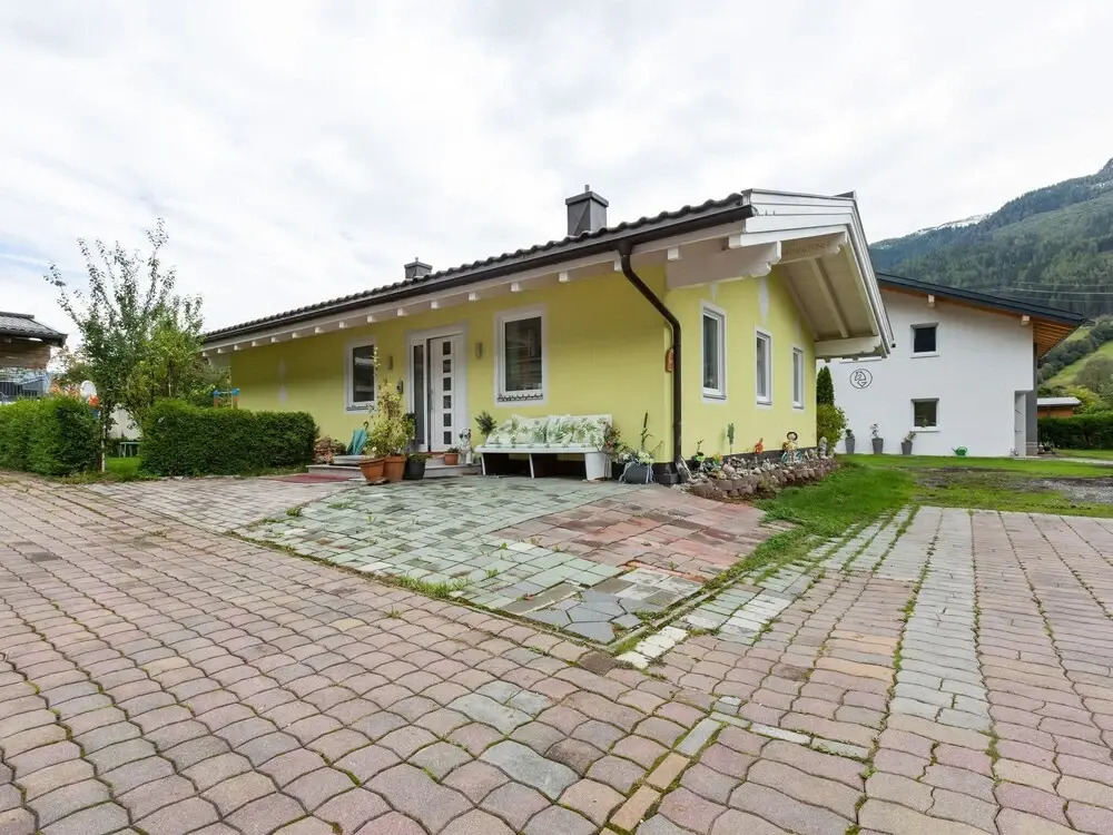 Spacious Apartment in Salzburg near Ski Area