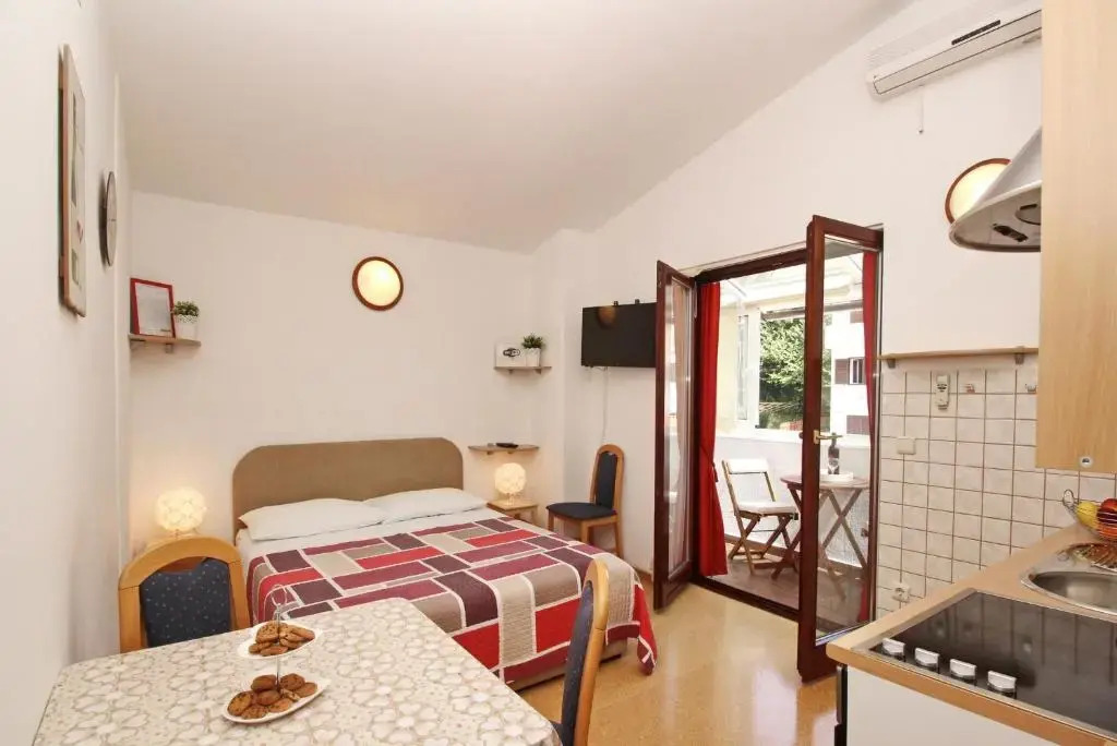 Apartments Sersic