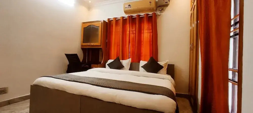 Mahuri Home Stay