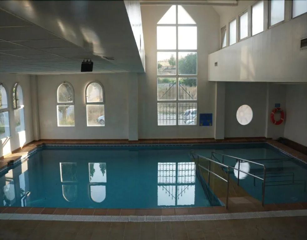 Balneario de Alicún de las Torres