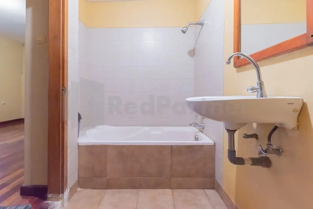 Villa dOasis 2 Puncak Mitra RedDoorz