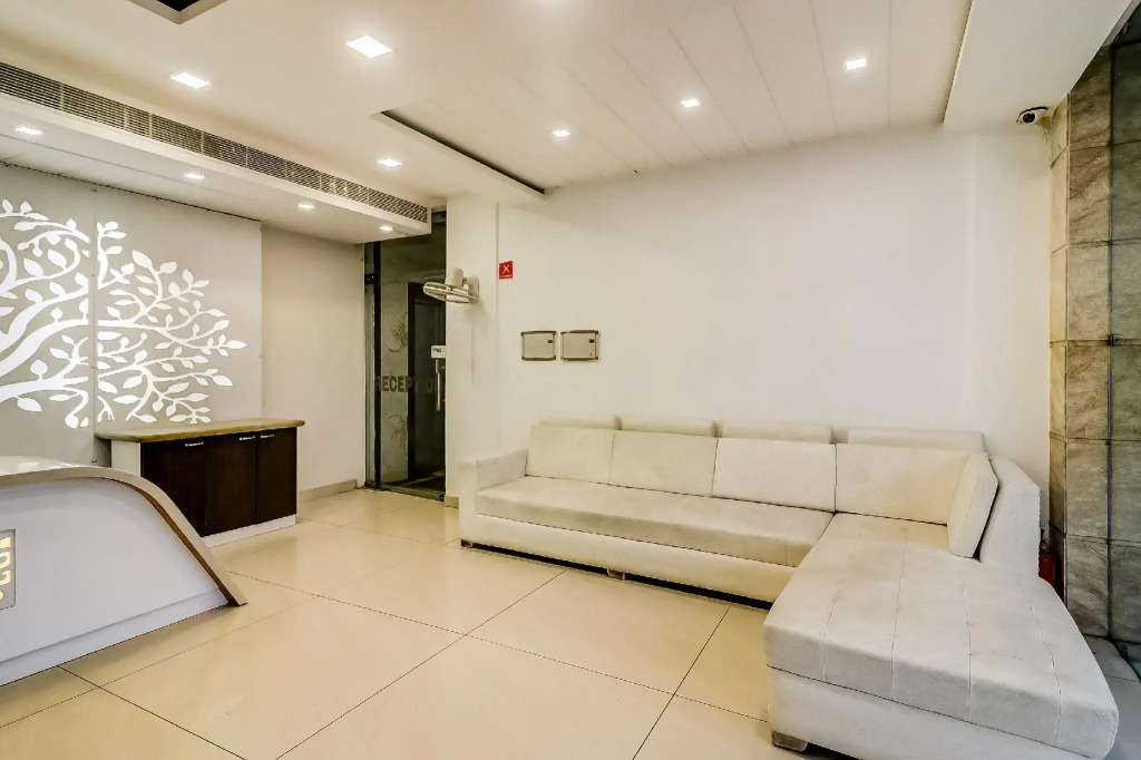 Townhouse OAK Hotel Arnavya