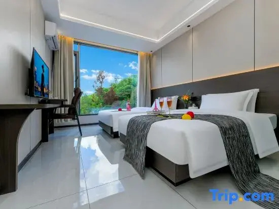 Mig Holiday Hotel