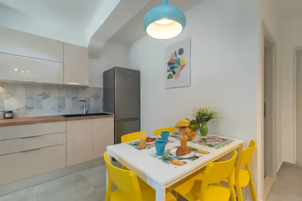 House Polus