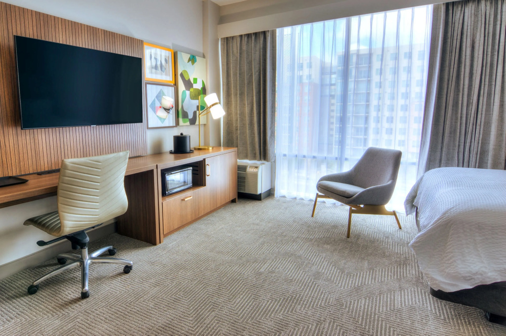 Holiday Inn Gainesville-University Center by IHG