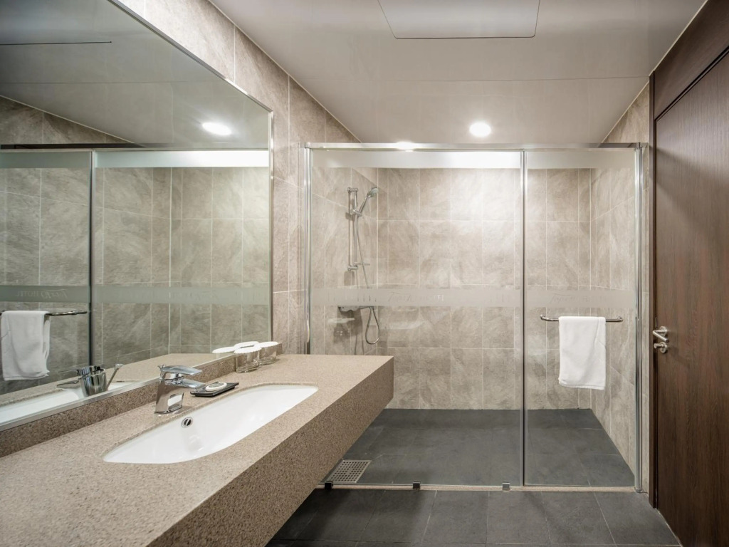 Hotel Tops 10