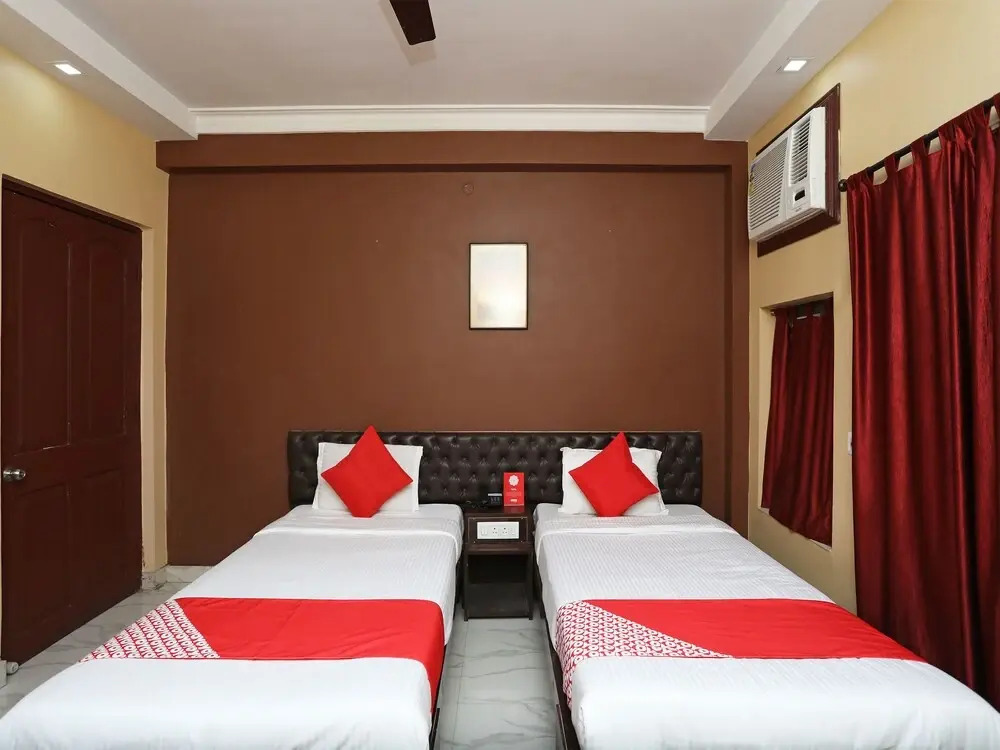 OYO 16616 Springwoods Residency