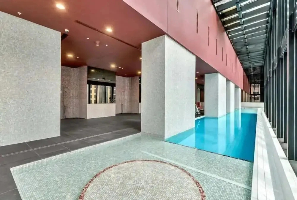 A 3BR Apt Next to Melbourne Central, Free Parking