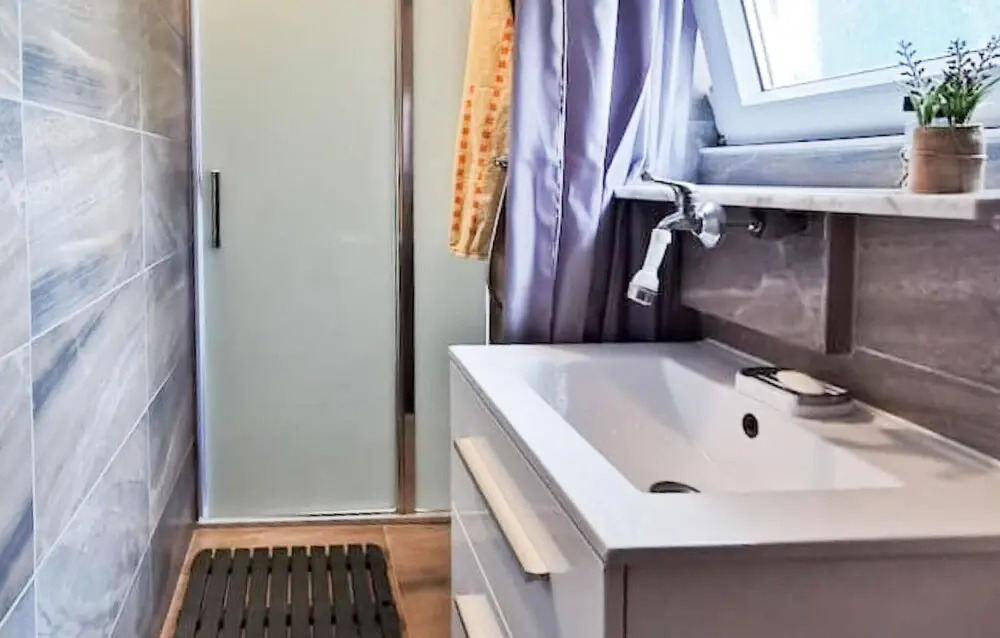 Amazing Apartment in Split With 3 Bedrooms, Wifi and Indoor Swimming Pool