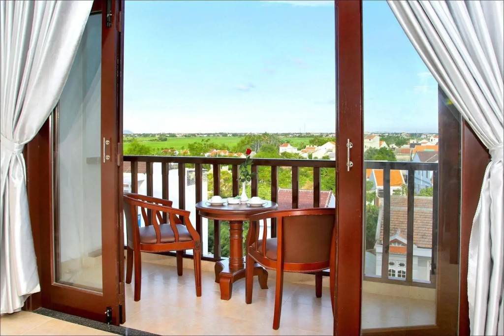 Sunshine Hoian Hotel