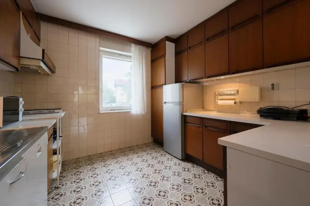 Ljubljana C17 - 5 Bedroom Private House with a Garden