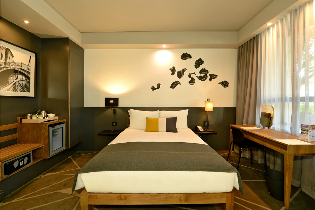 Piazza Hotel Montecasino