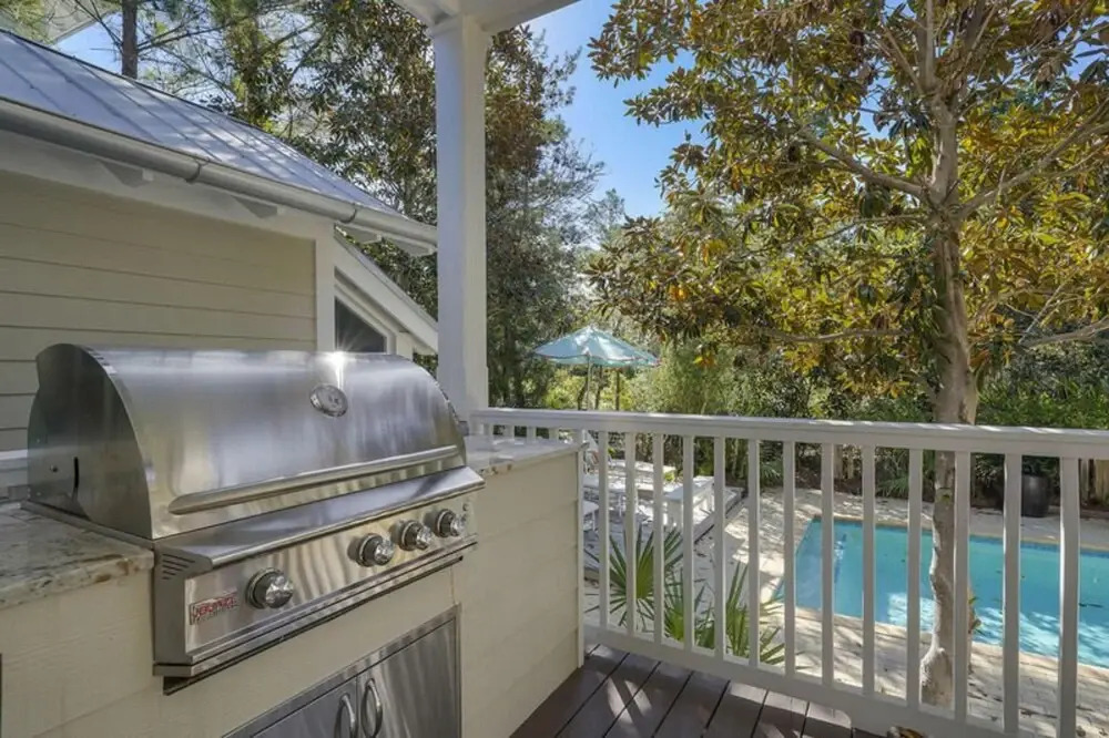 289 Western Lake Drive By Five Star Properties