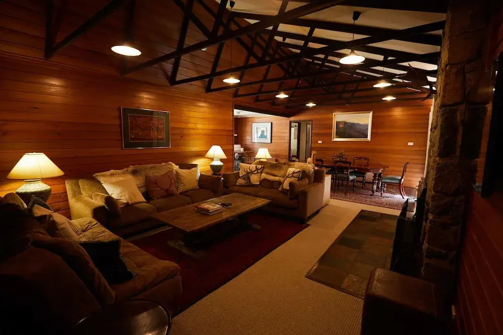 Mowamba River Lodge