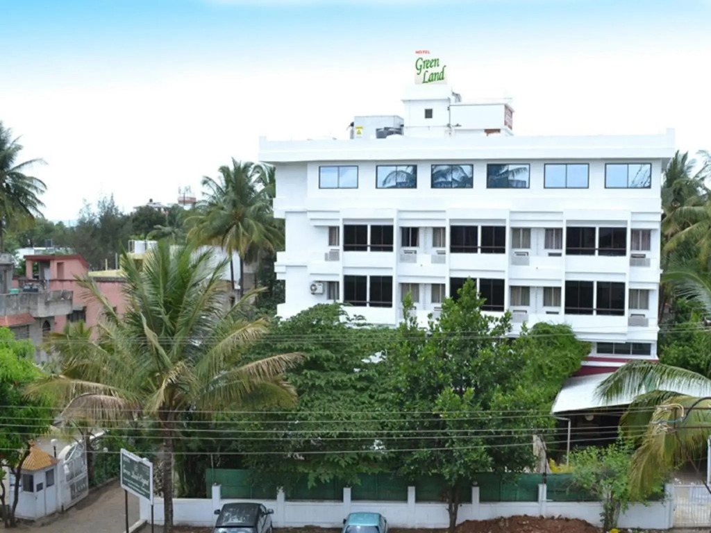 OYO 2726 Hotel Elegant