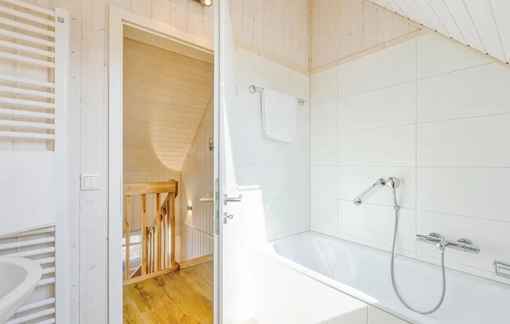 Amazing Home in Ostseeresort Olpenitz With 2 Bedrooms and Wifi