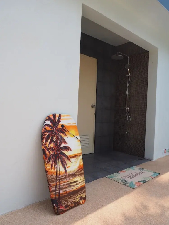 Lets Chill Pool Villa Najomtien Sattahip