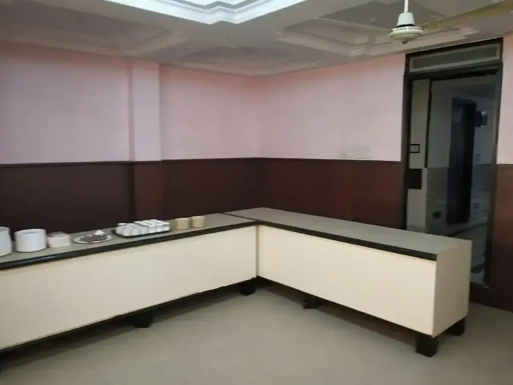 Hotel Raman's