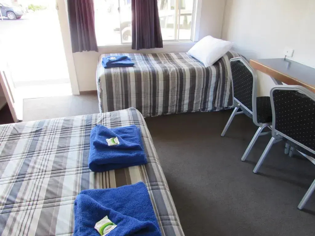 Acacia Motel
