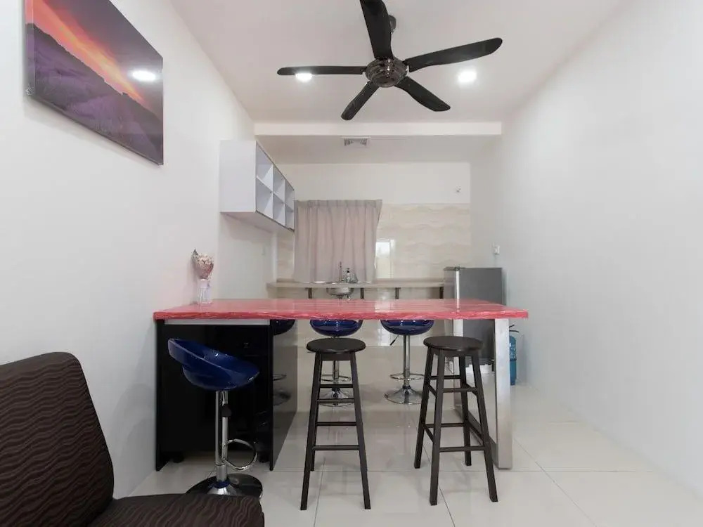 OYO 44011 Weng Bee Guest House