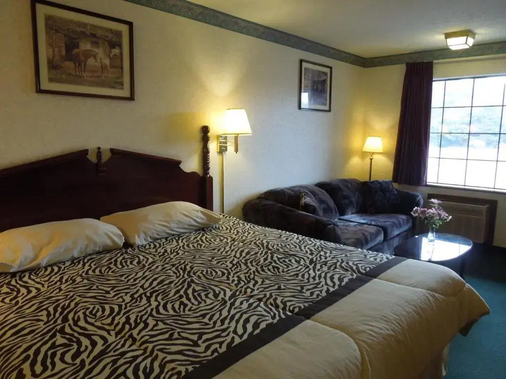Americas Inn