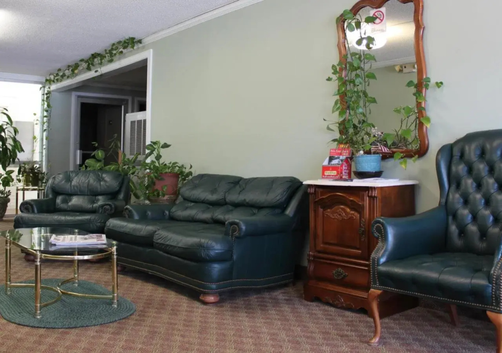 Rhodes Motor Lodge