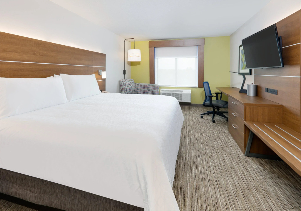 Holiday Inn Express & Suites San Antonio NW near SeaWorld by IHG